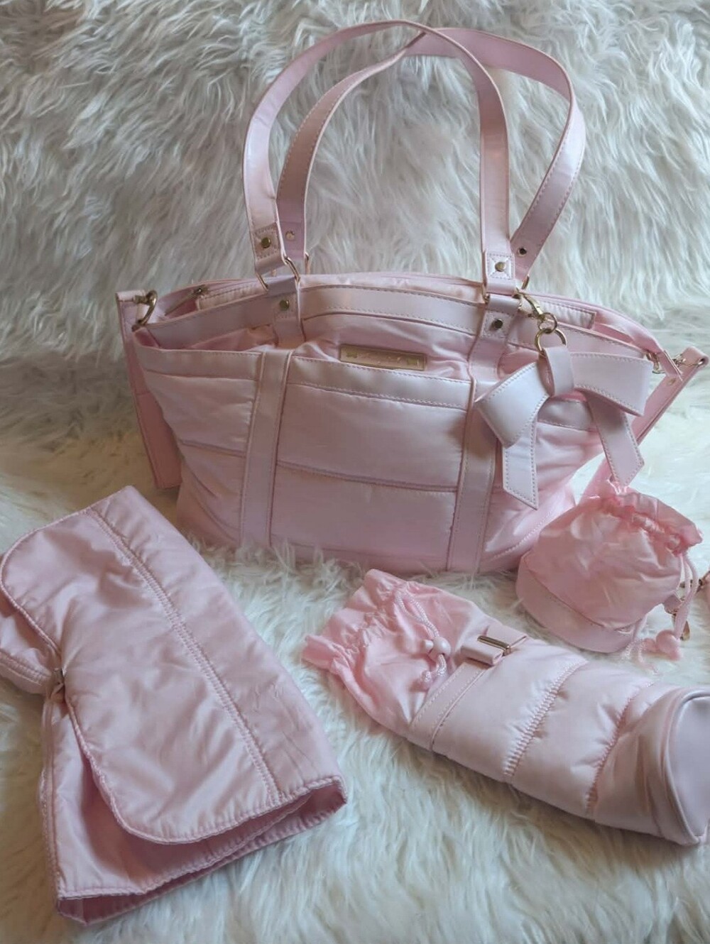 Nwot Light Pink Diaper Tote Bag with Matching Accessories - Picture 2 of 3